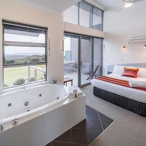 Deluxe Two-Bedroom Double Room